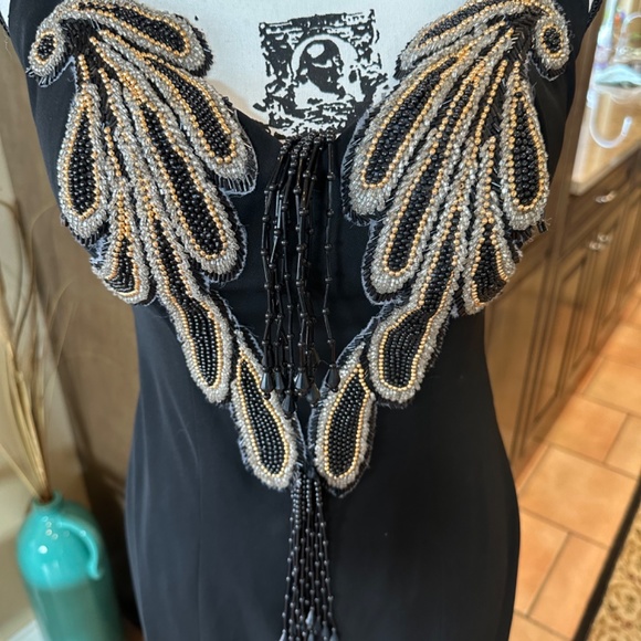 🔥🔥HOT Formal Dress with Beading around Halter Neckline-Excellent Condition!! - Picture 4 of 8